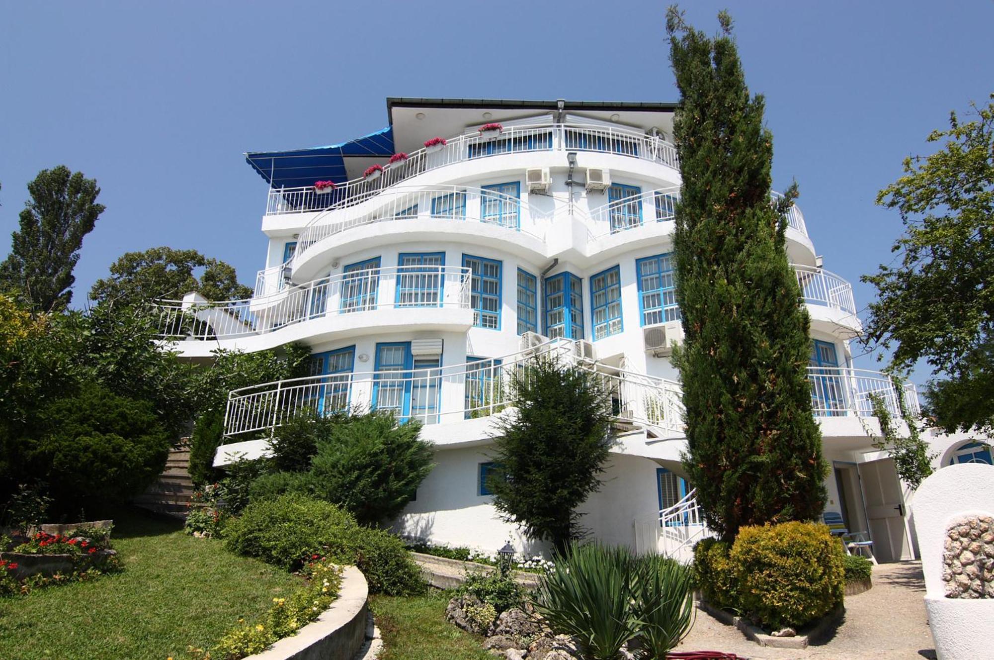 White Dove Apartment