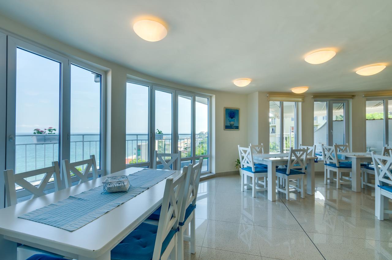 Apartment White Dove Golden Sands