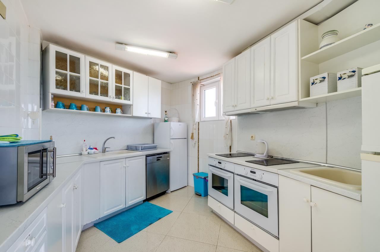 White Dove Apartment *